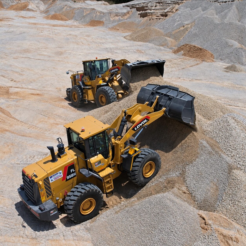 WNR loader working a stockpile